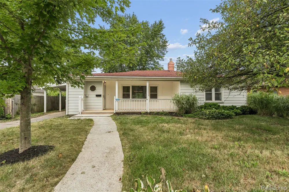 59 Lynn Avenue Waterford Charter Township, MI 48328