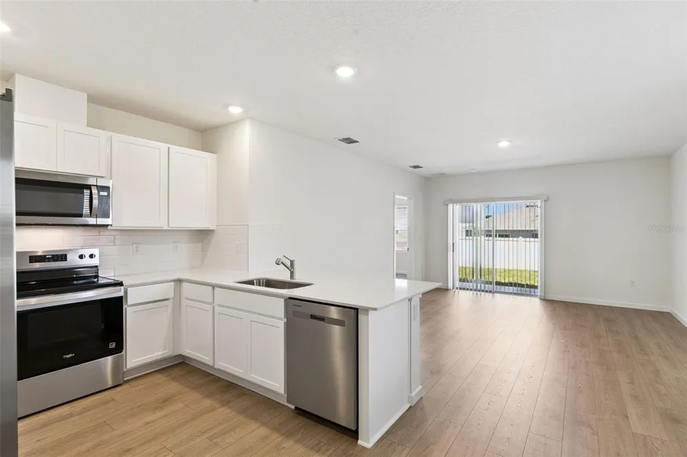 3301 SPINEYWOOD DRIVE Ocoee, FL 34761