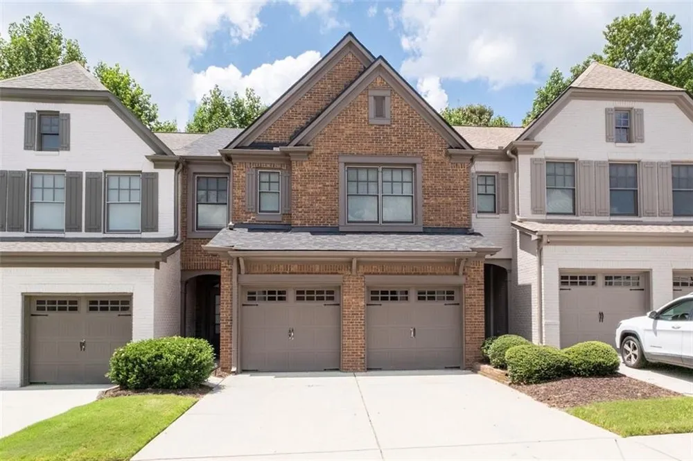 4922 Berkeley Oak Circle Peachtree Corners, GA 30092