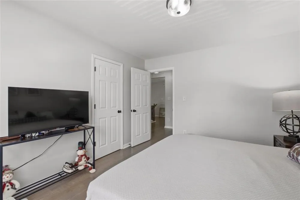 4922 Berkeley Oak Circle Peachtree Corners, GA 30092