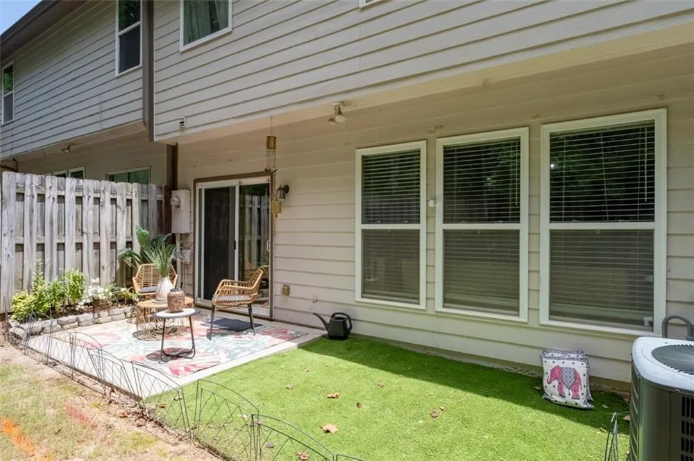 4922 Berkeley Oak Circle Peachtree Corners, GA 30092