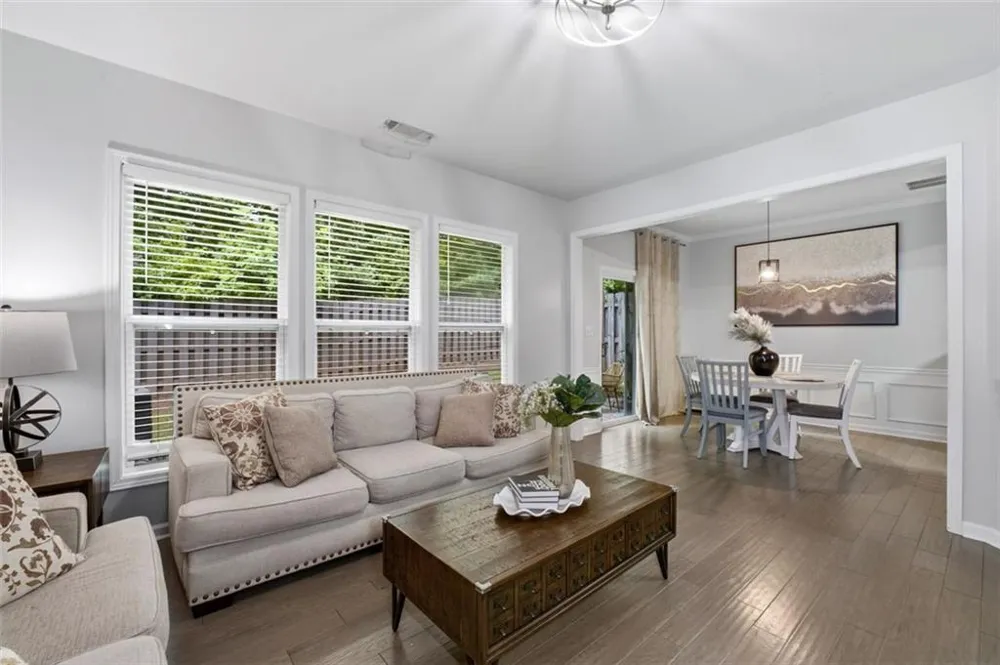 4922 Berkeley Oak Circle Peachtree Corners, GA 30092