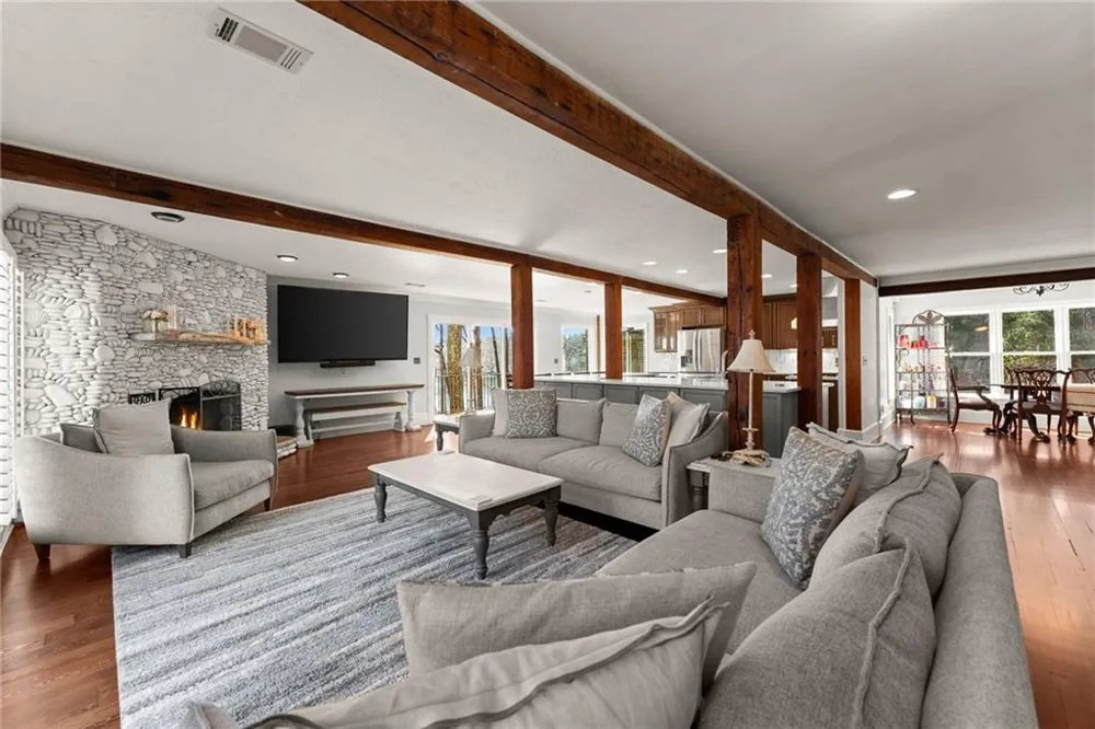 5983 Nachoochee Trail Flowery Branch, GA 30542