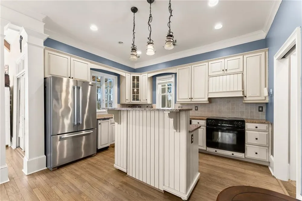 5983 Nachoochee Trail Flowery Branch, GA 30542
