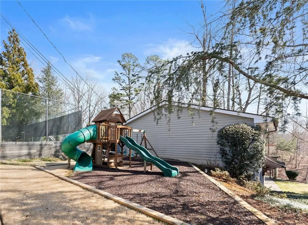 5983 Nachoochee Trail Flowery Branch, GA 30542