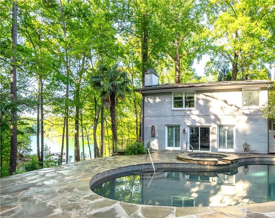5983 Nachoochee Trail Flowery Branch, GA 30542