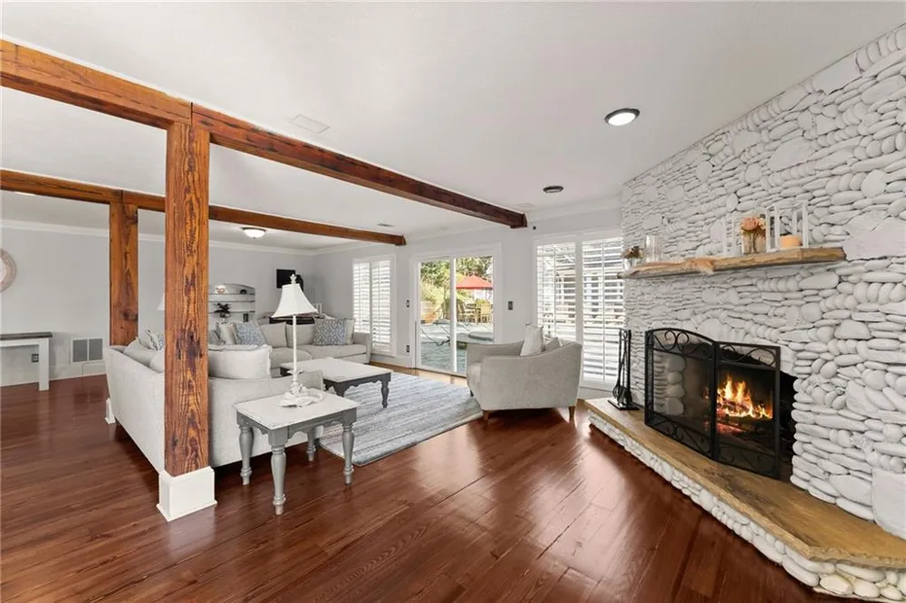 5983 Nachoochee Trail Flowery Branch, GA 30542