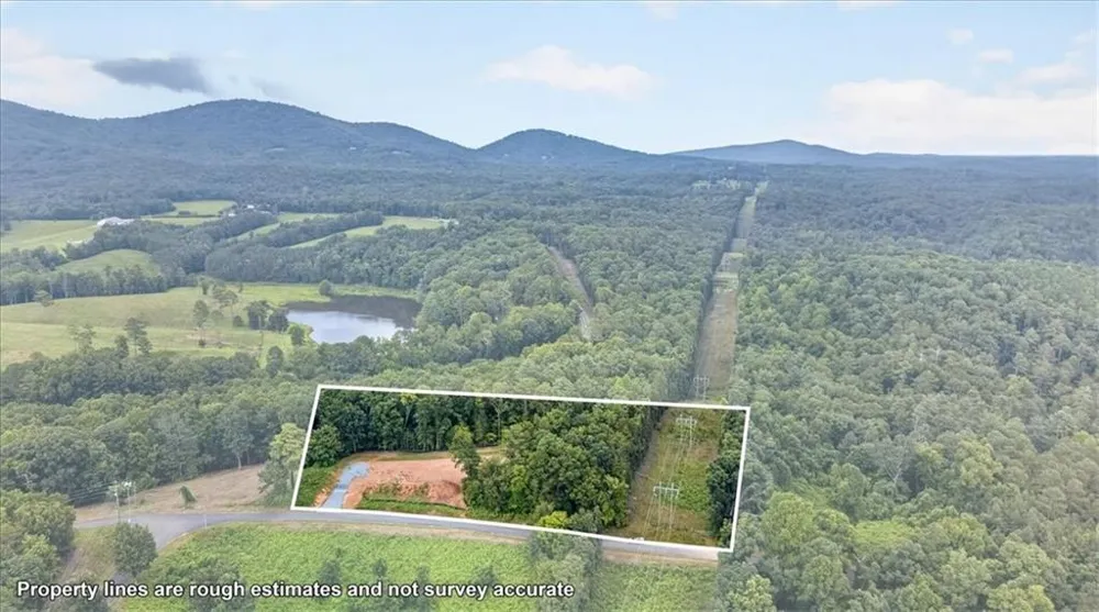 1395 Cowart Mountain Road Jasper, GA 30143