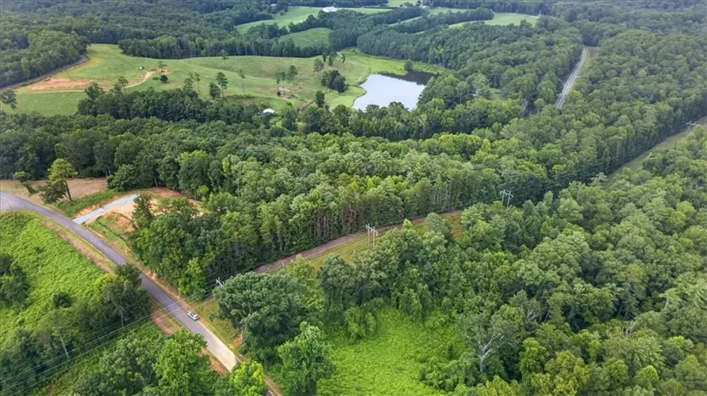 1395 Cowart Mountain Road Jasper, GA 30143