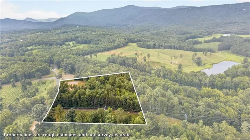 1395 Cowart Mountain Road Jasper, GA 30143