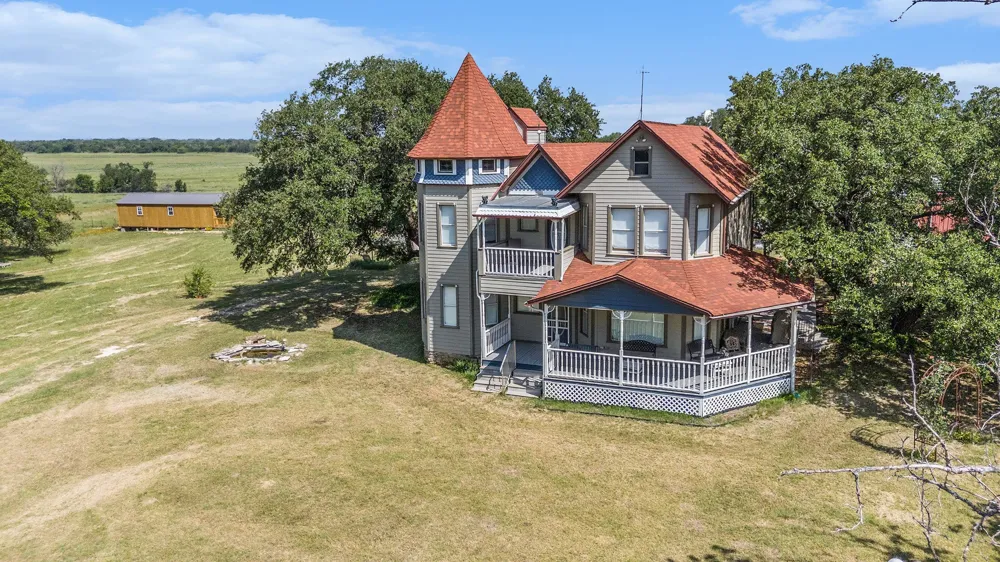 10454 E State Highway 6 Dublin, TX 76446