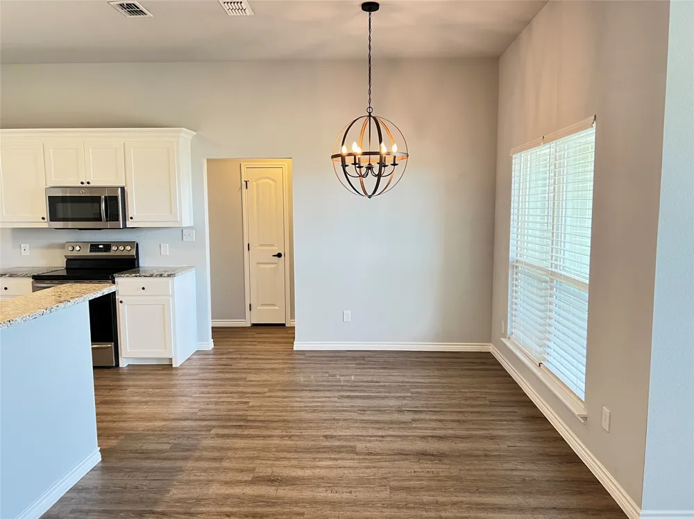 808 E Northside Drive Pilot Point, TX 76258