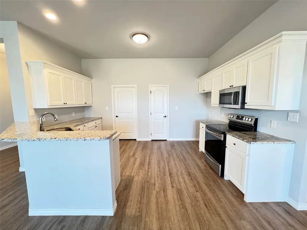 808 E Northside Drive Pilot Point, TX 76258