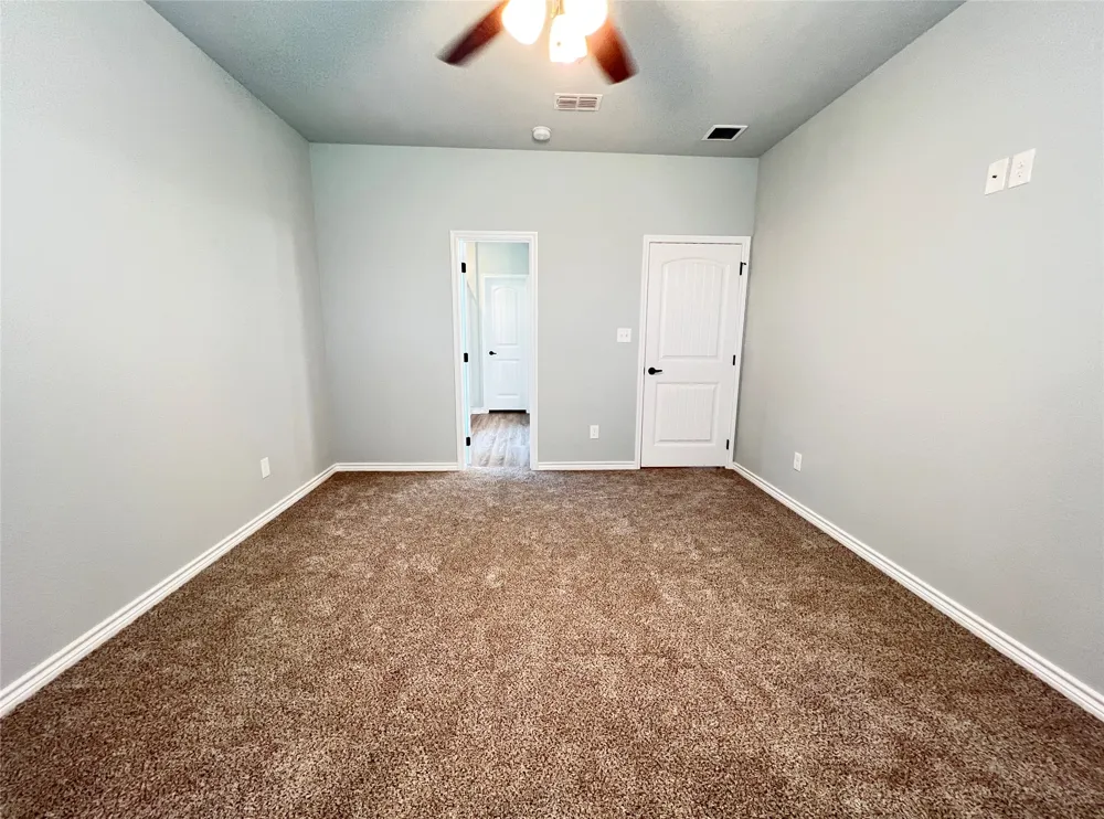808 E Northside Drive Pilot Point, TX 76258