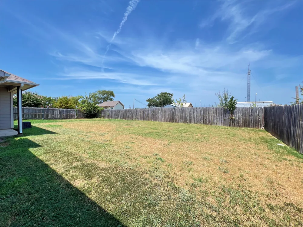 808 E Northside Drive Pilot Point, TX 76258