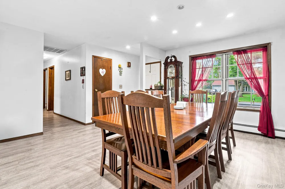 40 Glenridge Avenue Stony Brook, NY 11790