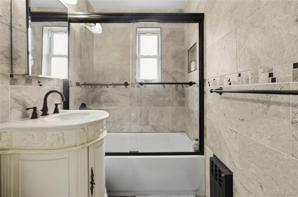 263-28 73rd Avenue #1st Fl Glen Oaks, NY 11004