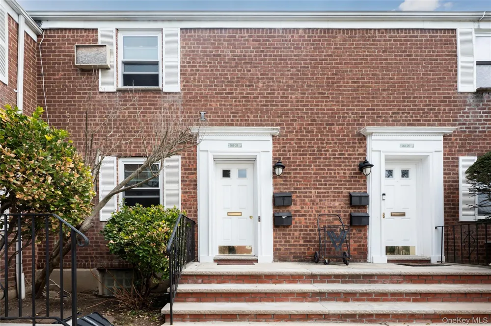 263-28 73rd Avenue #1st Fl Glen Oaks, NY 11004