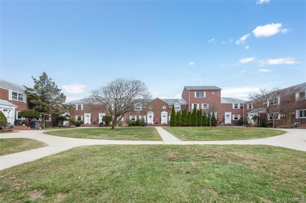 263-28 73rd Avenue #1st Fl Glen Oaks, NY 11004