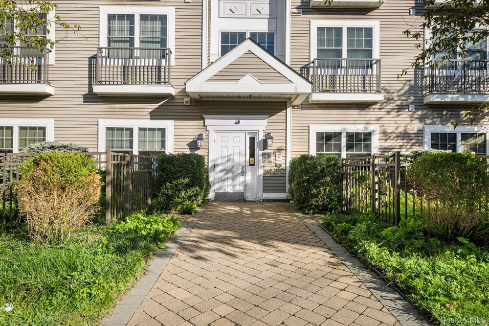 5 Minerva Place #2C White Plains, NY 10601