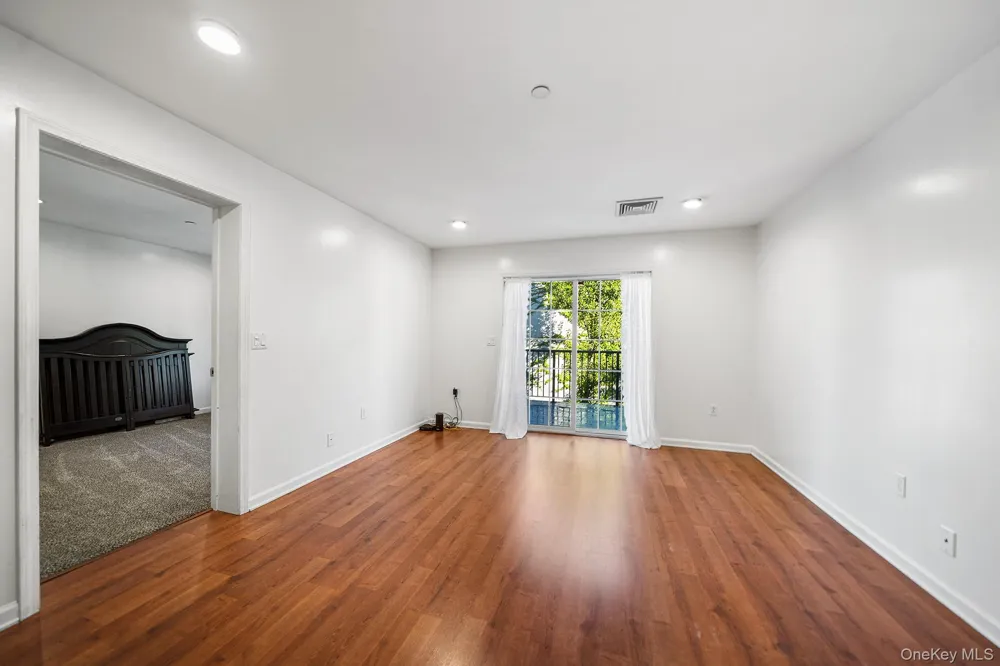 5 Minerva Place #2C White Plains, NY 10601