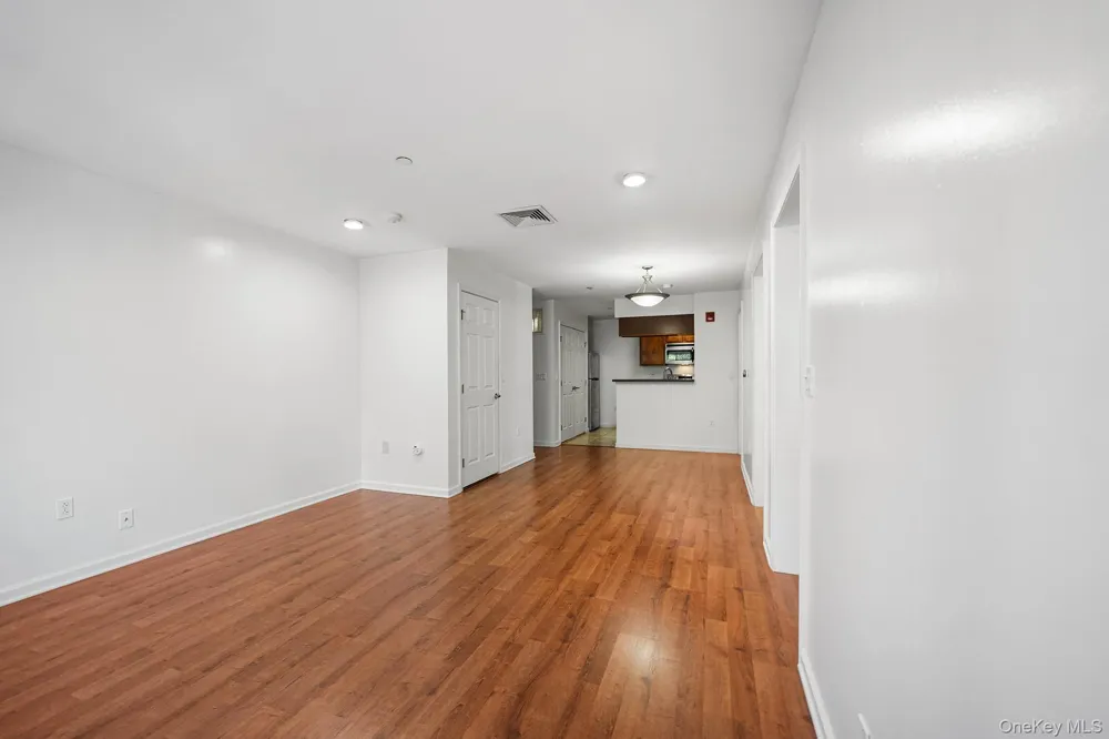 5 Minerva Place #2C White Plains, NY 10601
