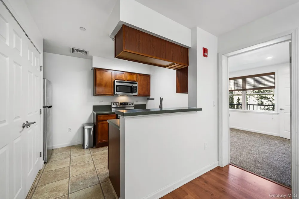 5 Minerva Place #2C White Plains, NY 10601