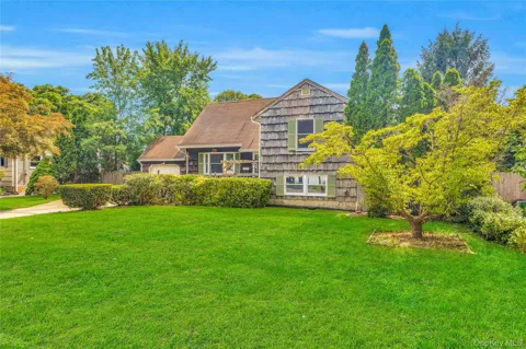 38 Saddle Lane