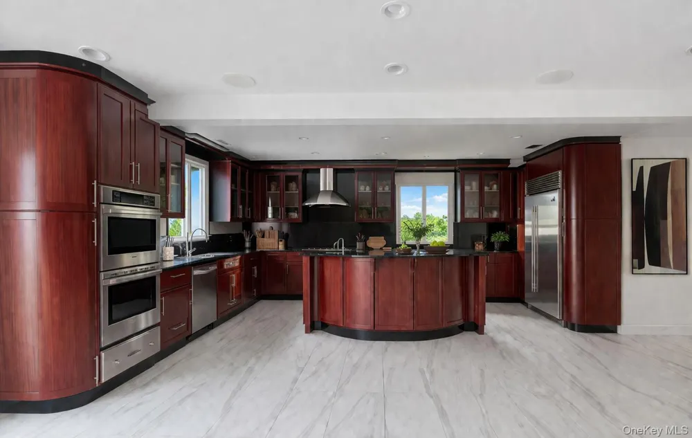 8535 Midland Parkway Jamaica Estates, NY 11432