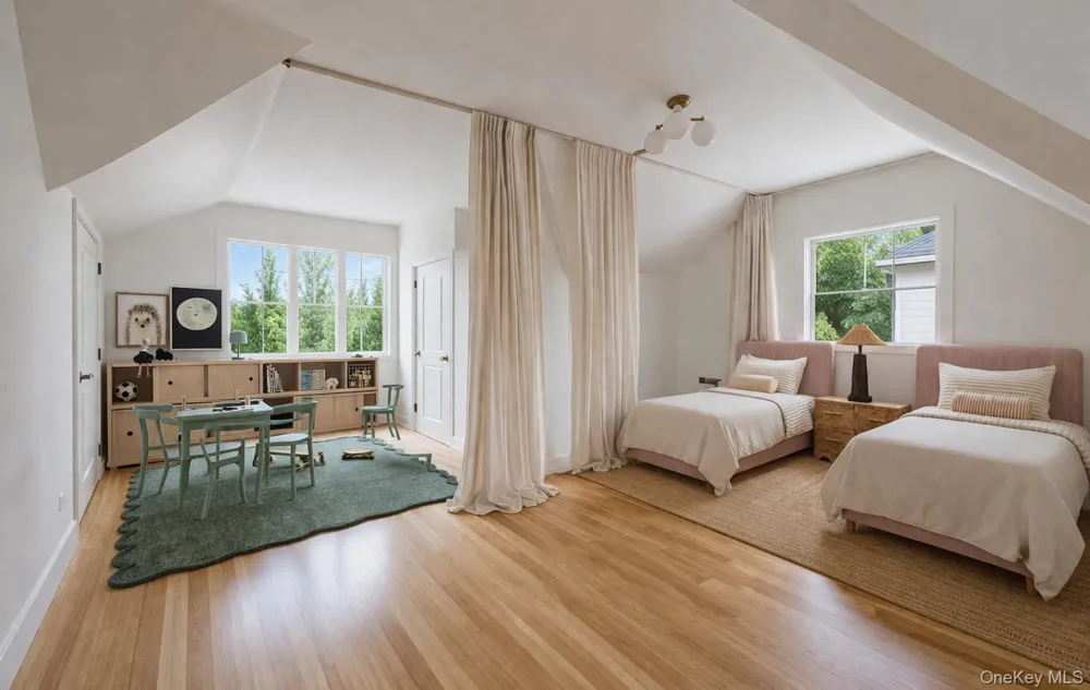 8535 Midland Parkway Jamaica Estates, NY 11432