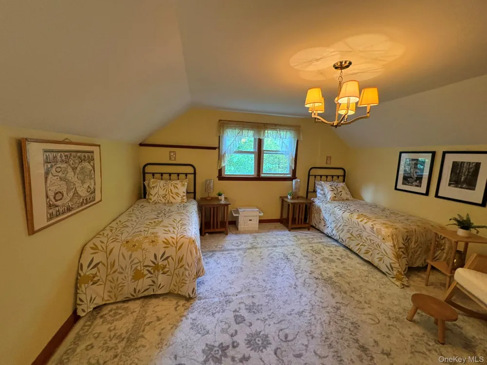1360 Gulf Road Callicoon Center, NY 12724