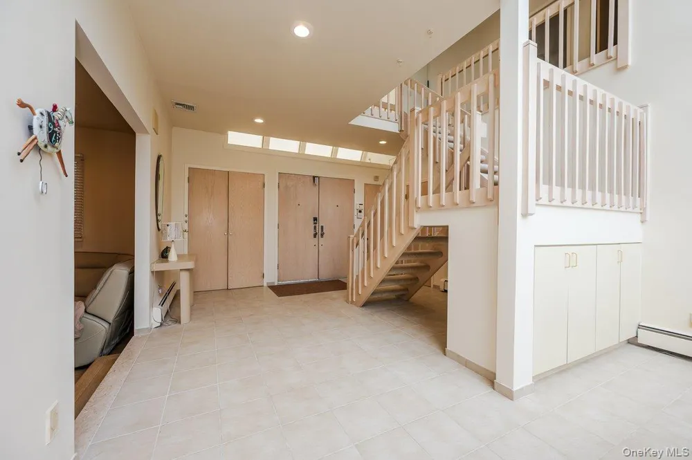 40 Cayuga Avenue Atlantic Beach, NY 11509