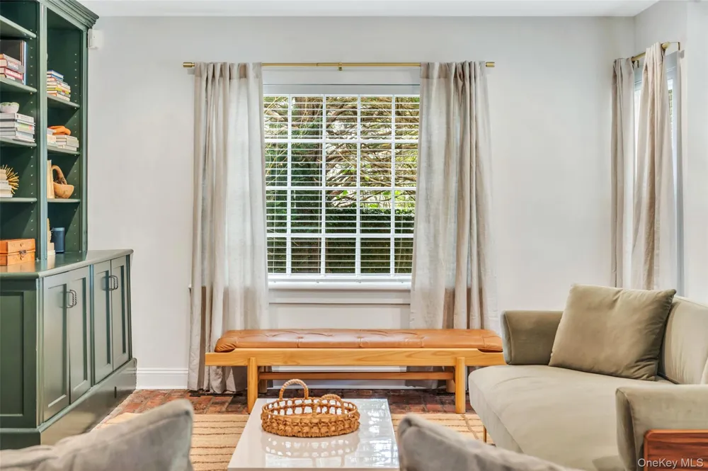 244 Main Street Southampton, NY 11968