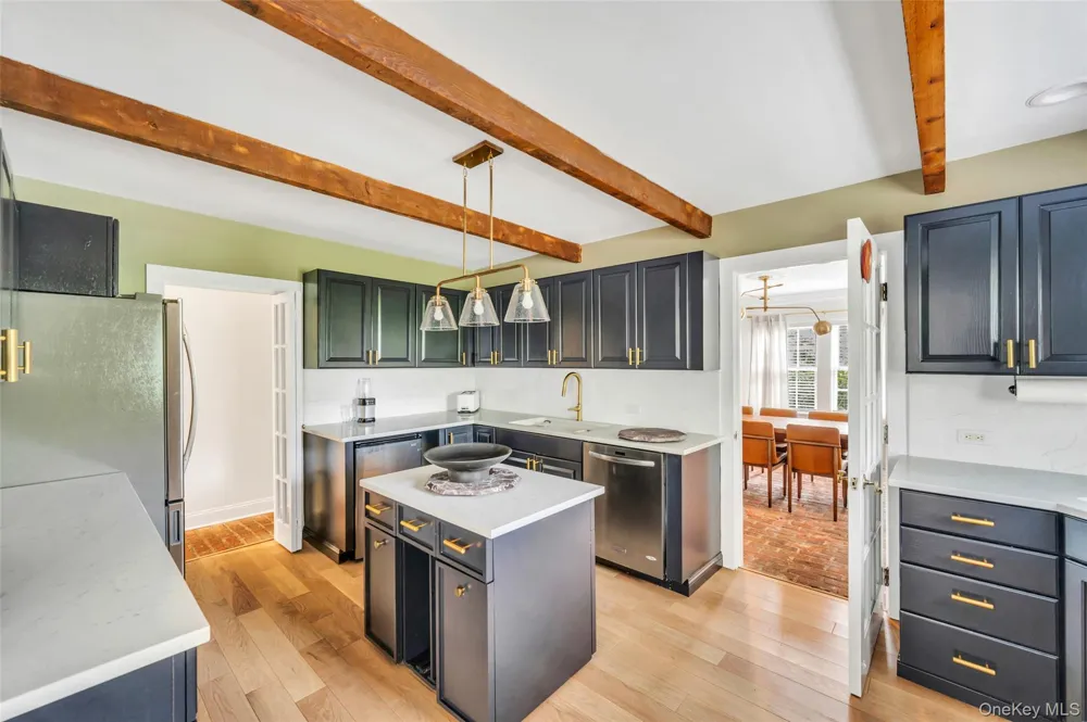 244 Main Street Southampton, NY 11968