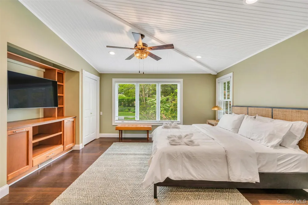 244 Main Street Southampton, NY 11968