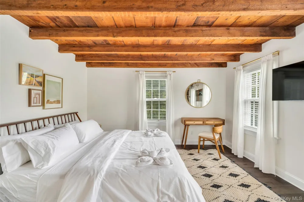 244 Main Street Southampton, NY 11968