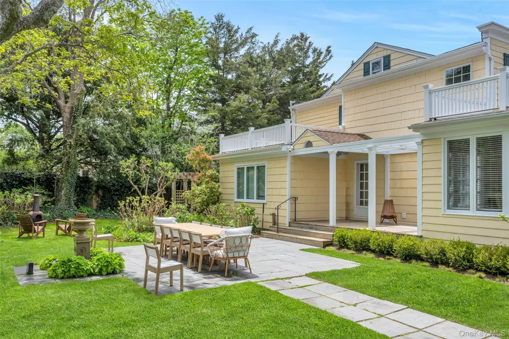 244 Main Street Southampton, NY 11968