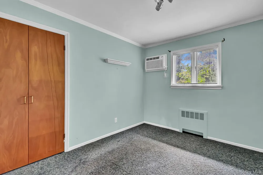 505 Leonard Boulevard New Hyde Park, NY 11040