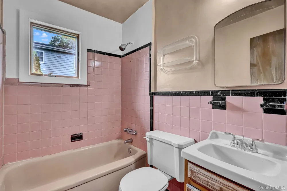 505 Leonard Boulevard New Hyde Park, NY 11040