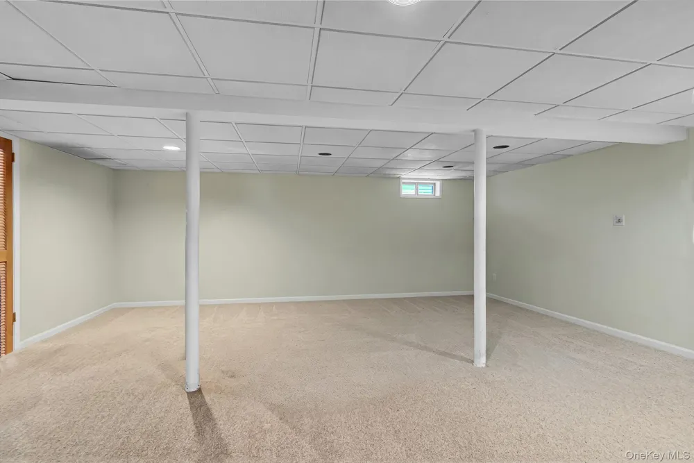 505 Leonard Boulevard New Hyde Park, NY 11040