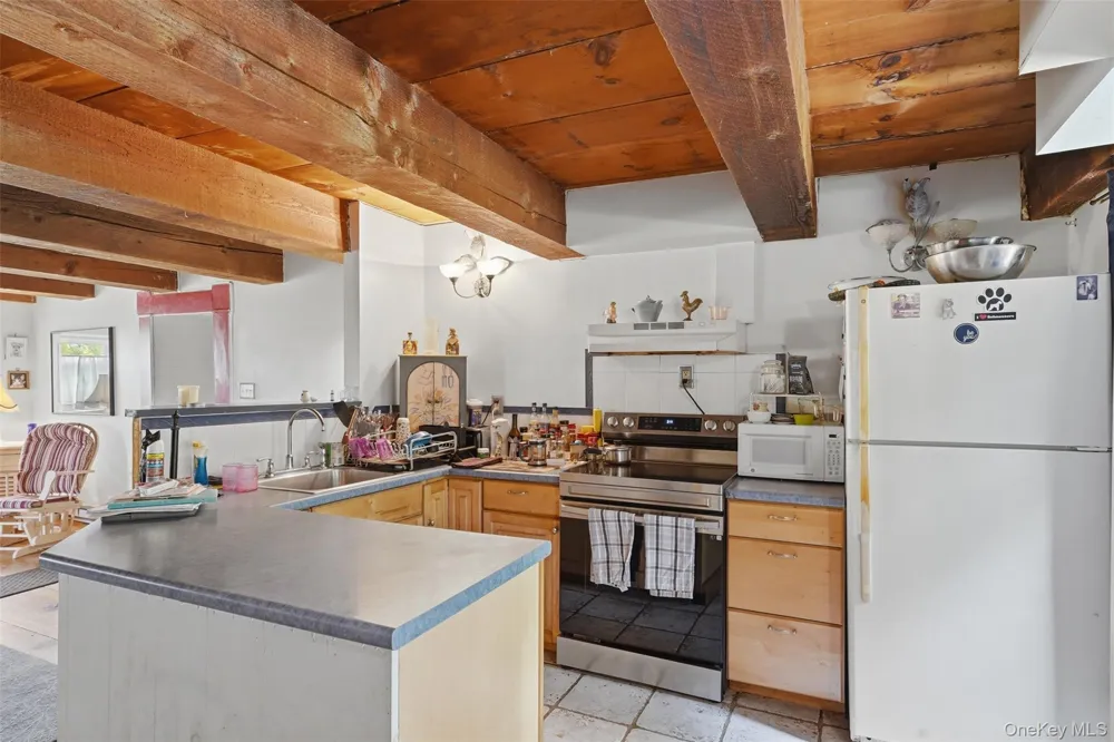 574 State Route 32 Esopus, NY 12561