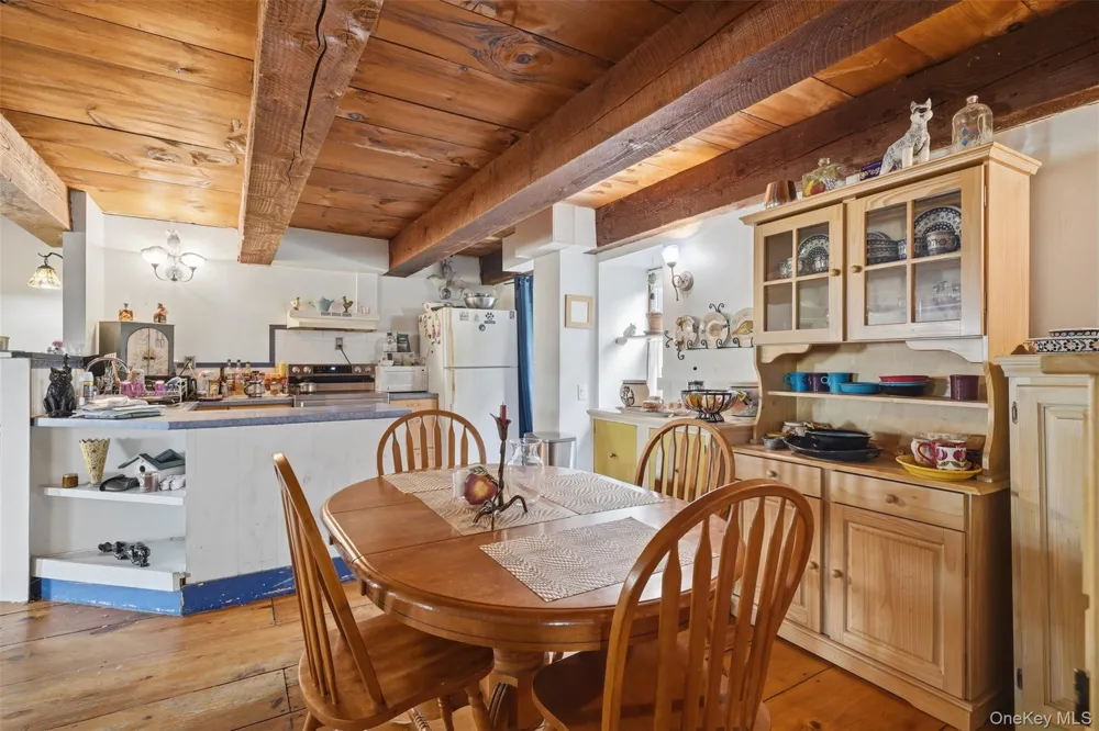 574 State Route 32 Esopus, NY 12561