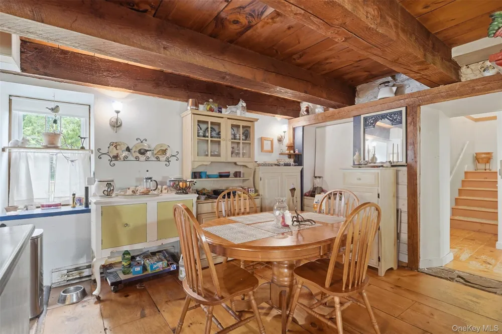 574 State Route 32 Esopus, NY 12561