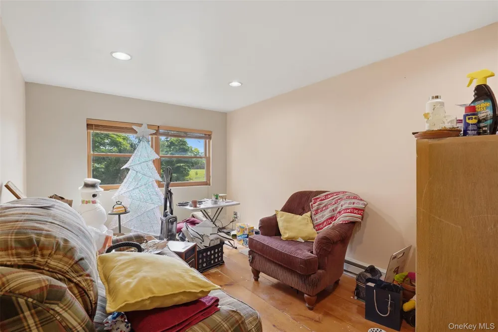 574 State Route 32 Esopus, NY 12561