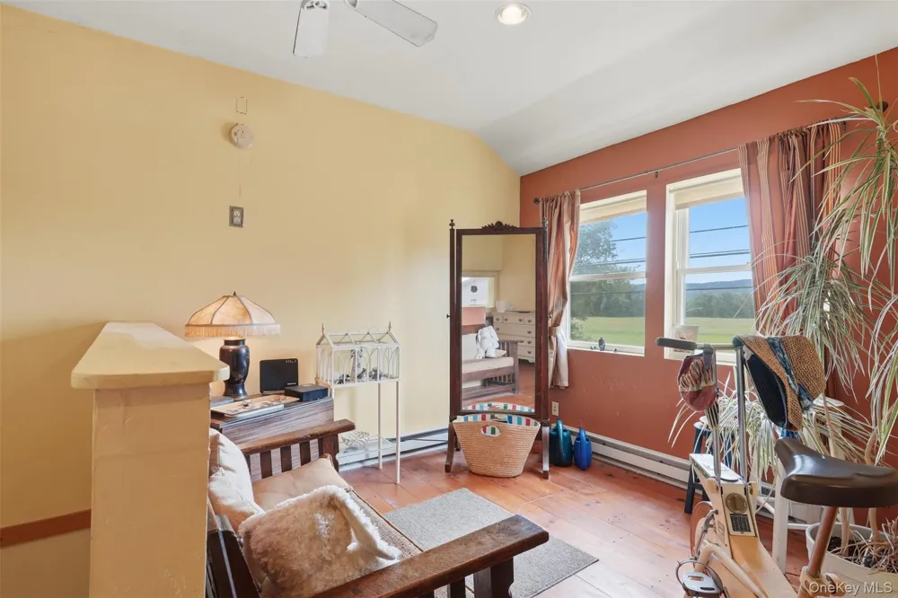 574 State Route 32 Esopus, NY 12561