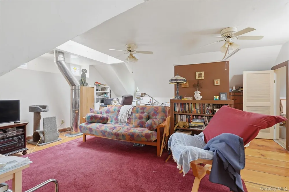 574 State Route 32 Esopus, NY 12561