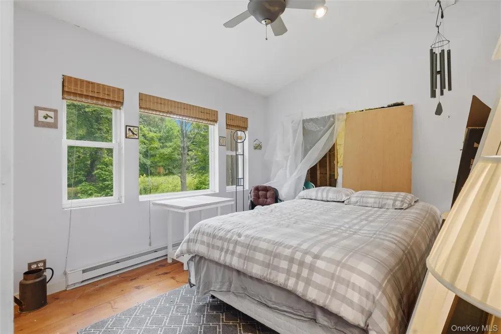 574 State Route 32 Esopus, NY 12561