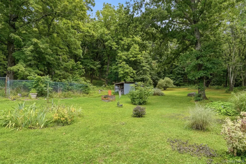 574 State Route 32 Esopus, NY 12561