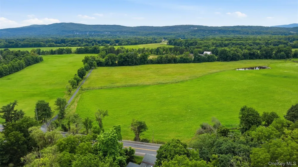 574 State Route 32 Esopus, NY 12561