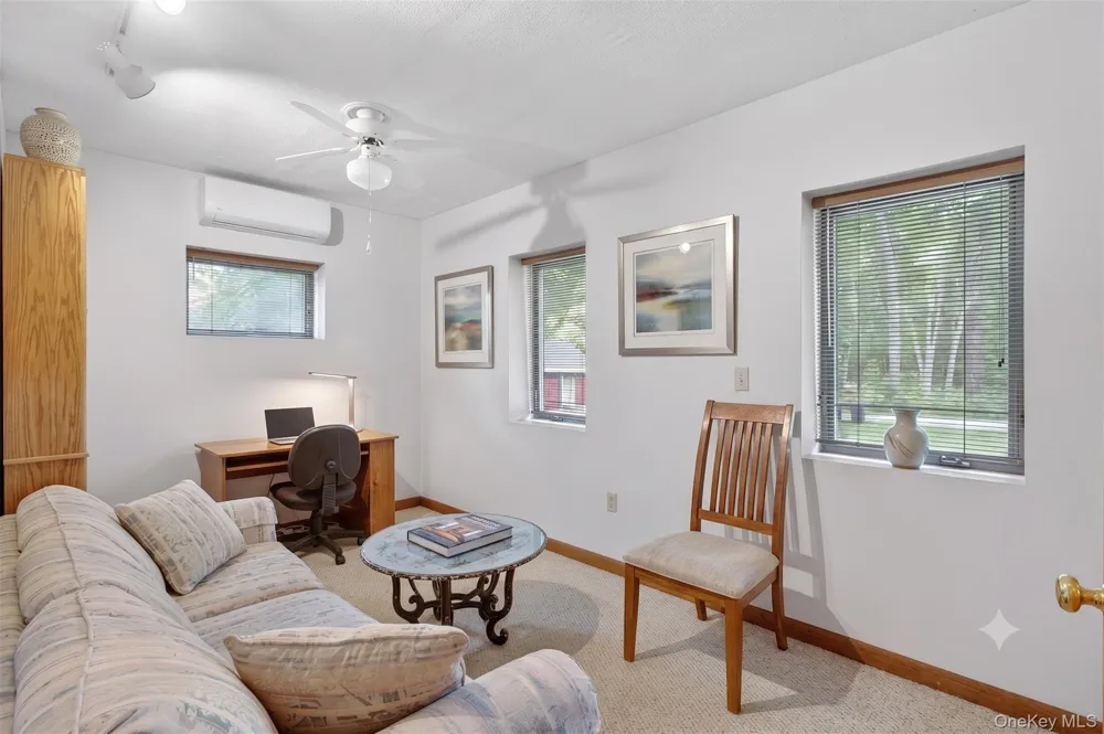 41 Penny Lane Highland, NY 12528